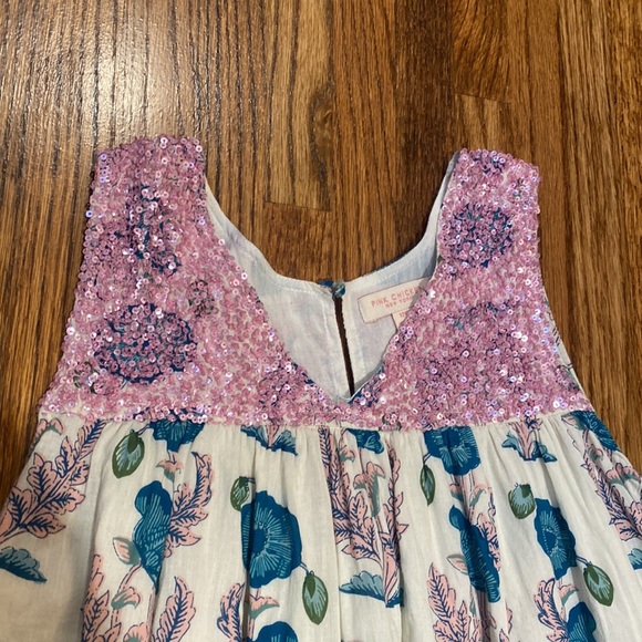 Pink chicken dress - Picture 2 of 4